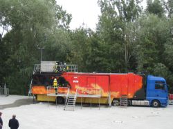 100926 Container1