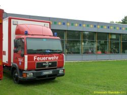 201107246 Hallenbad003