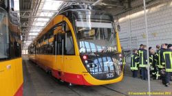 20121201 Straßenbahn Heben 06