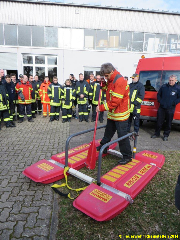 20140222 A Fortbildung Eisrettung 02